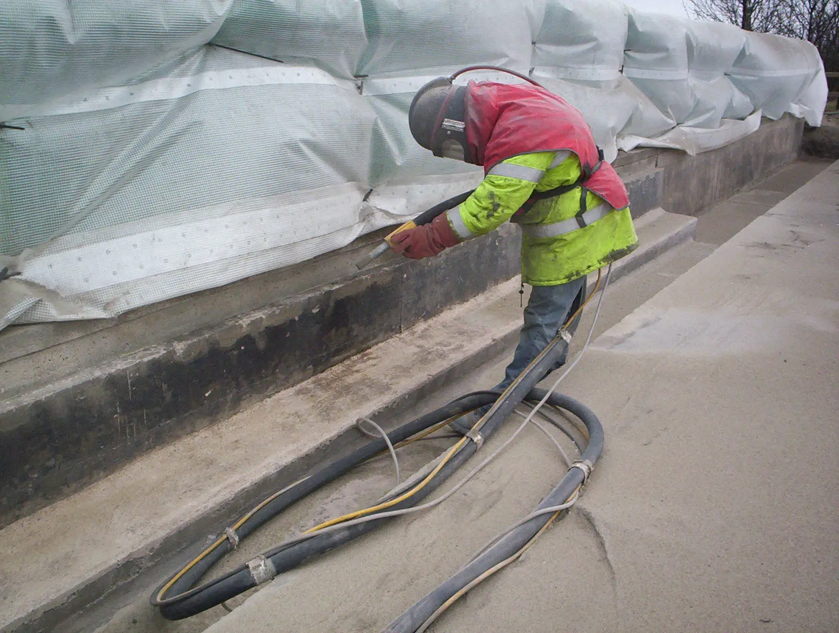 bridge-deck-surfacing-application